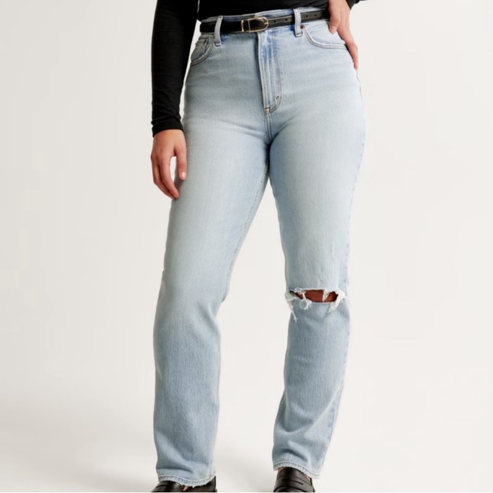 Abercrombie Ultra High Rise 90s Straight Jeans Curve Love NWT